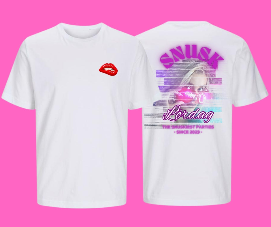 SNUSKLÖRDAG TSHIRT