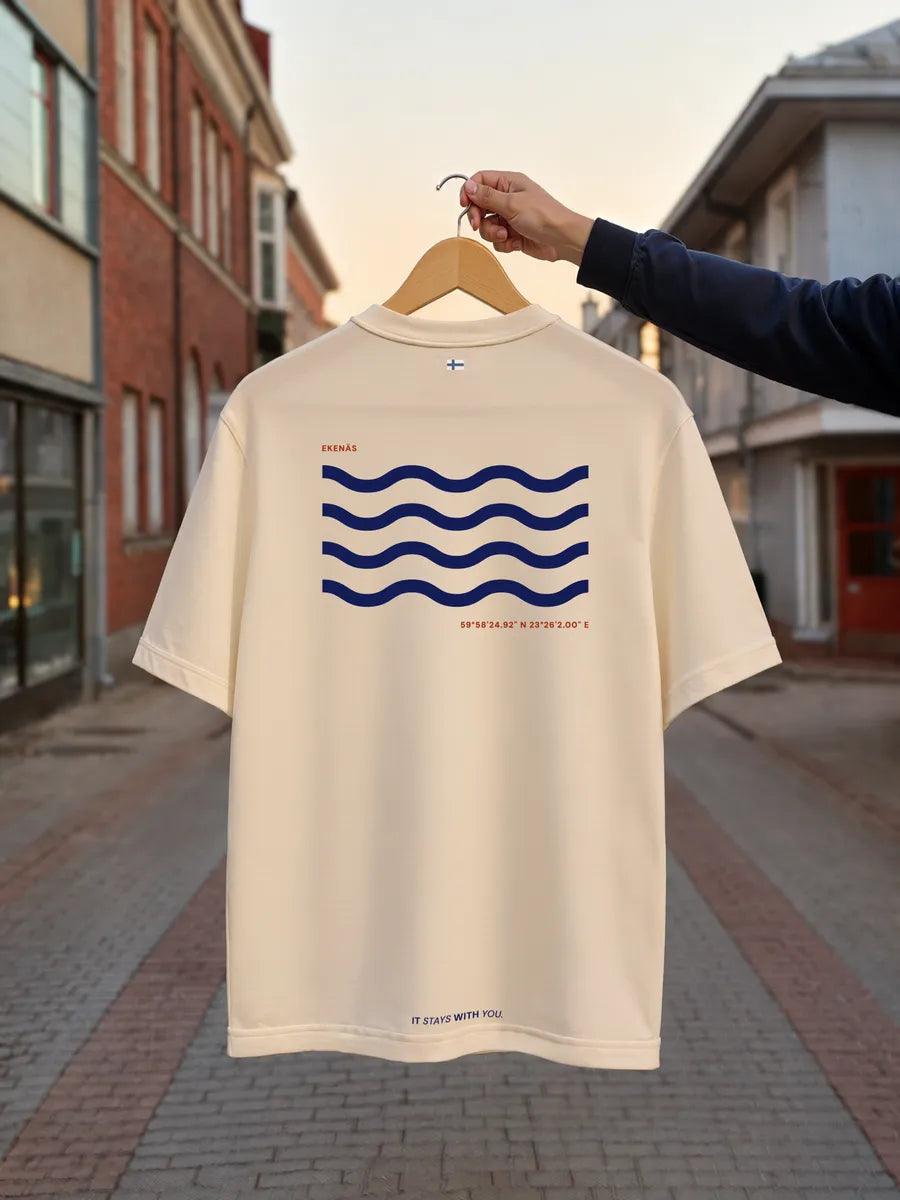 Looks Good on You T-shirt — The whole sea